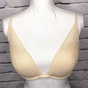 Victoria's Secret Women's Ivory Cream Plunge Lace Overlay Rear Closure Bra 36D